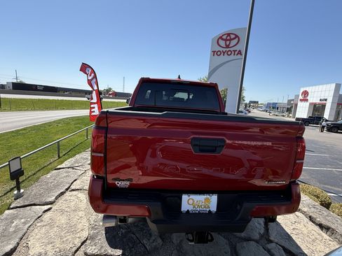 New 2026 Toyota Tacoma TRD Off-Road AWD/4WD image 4