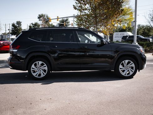 Used 2023 Volkswagen Atlas SE image 11