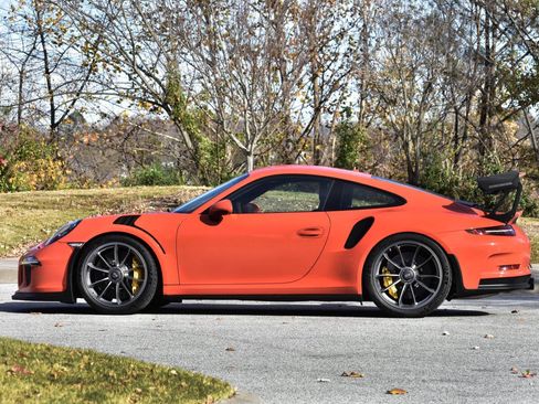 Used 2016 Porsche 911 GT3 RS image 19