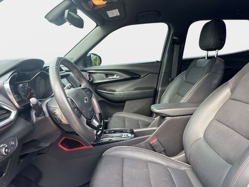 Used 2022 Chevrolet TrailBlazer RS FWD image 19