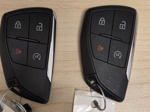 Used 2024 GMC Canyon AT4 w/ AT4 Premium Package image 51