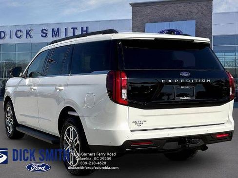 Certified 2025 Ford Expedition Active AWD/4WD image 4