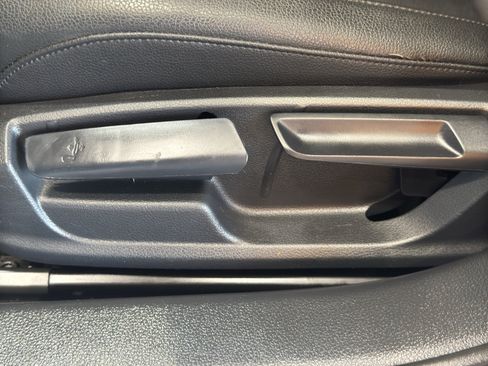 Used 2017 Volkswagen Jetta SE image 14