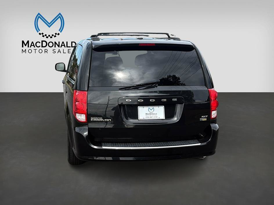 Used 2019 Dodge Grand Caravan SXT FWD image 6