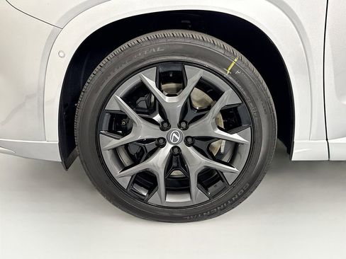 New 2026 Lexus TX 500h AWD image 31