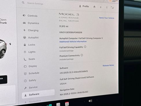 Used 2018 Tesla Model 3 Long Range image 34