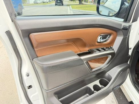 Used 2017 Nissan Titan Platinum Reserve RWD image 30