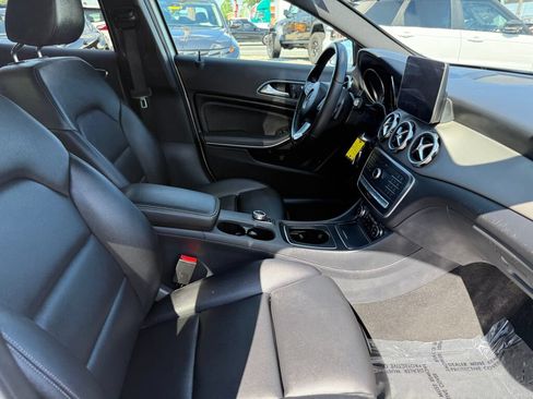 Used 2019 Mercedes-Benz GLA 250 4MATIC image 28