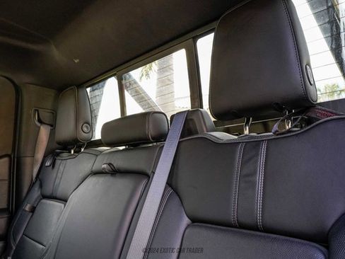 Used 2019 Chevrolet Silverado 1500 High Country w/ Technology Package image 35