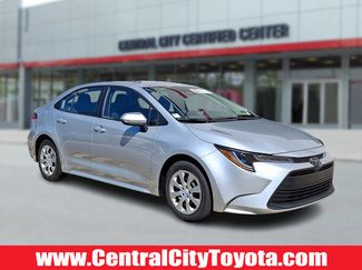 Used 2025 Toyota Corolla LE image 1