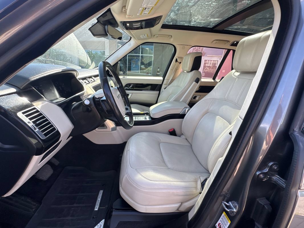 Used 2018 Land Rover Range Rover Supercharged AWD/4WD image 26