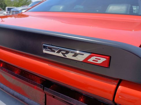 Used 2009 Dodge Challenger R/T RWD image 14