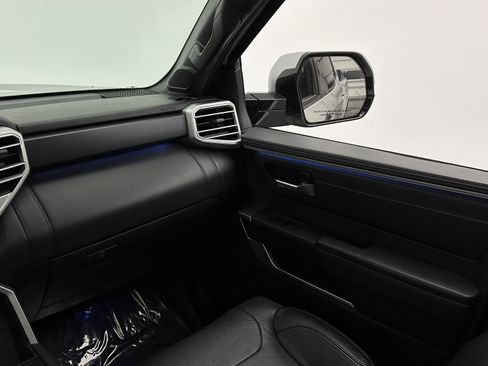 Used 2022 Toyota Tundra Platinum image 29