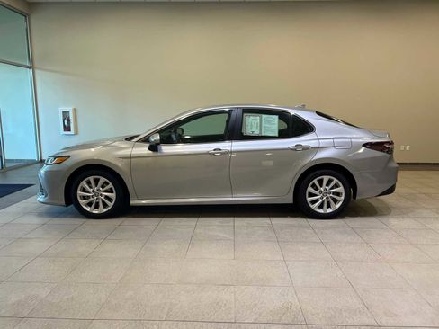 Certified 2023 Toyota Camry LE image 3