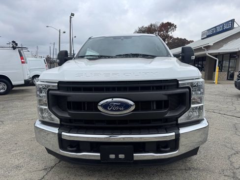 Used 2022 Ford F250 XL w/ Power Equipment Group image 4