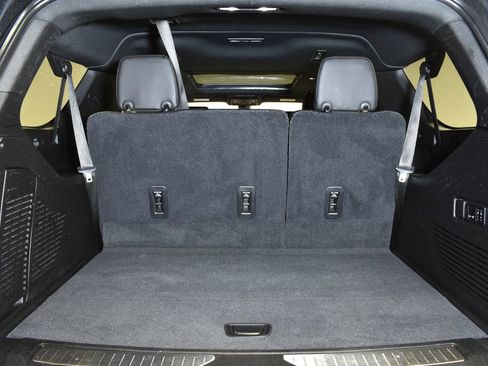 Used 2021 GMC Yukon XL AT4 w/ AT4 Premium Plus Package image 30