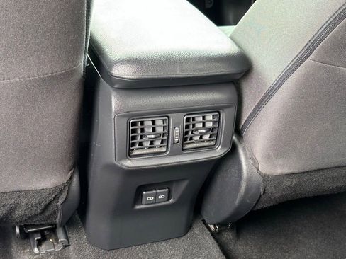 Used 2023 Toyota RAV4 XLE AWD/4WD image 15