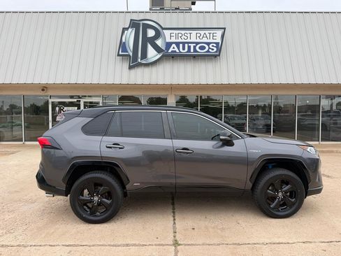 Used 2020 Toyota RAV4 XSE AWD/4WD image 9