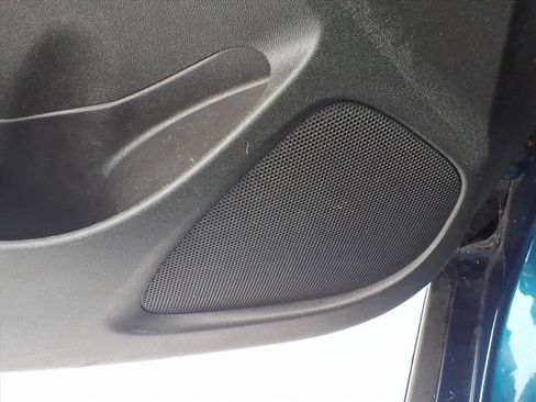 Used 2019 Chevrolet Malibu LT image 14