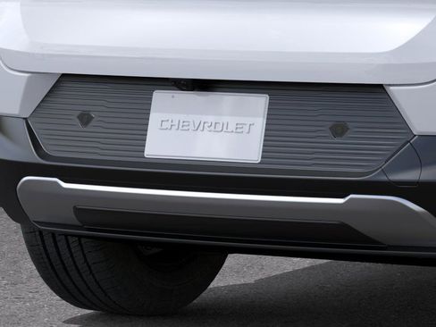 New 2025 Chevrolet Equinox EV LT image 14