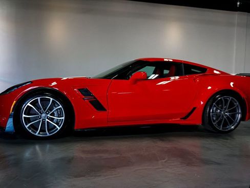 Used 2017 Chevrolet Corvette Grand Sport w/ Z07 Performance Package image 47