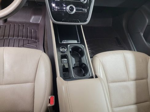 Used 2021 Lincoln Corsair Reserve AWD/4WD image 26