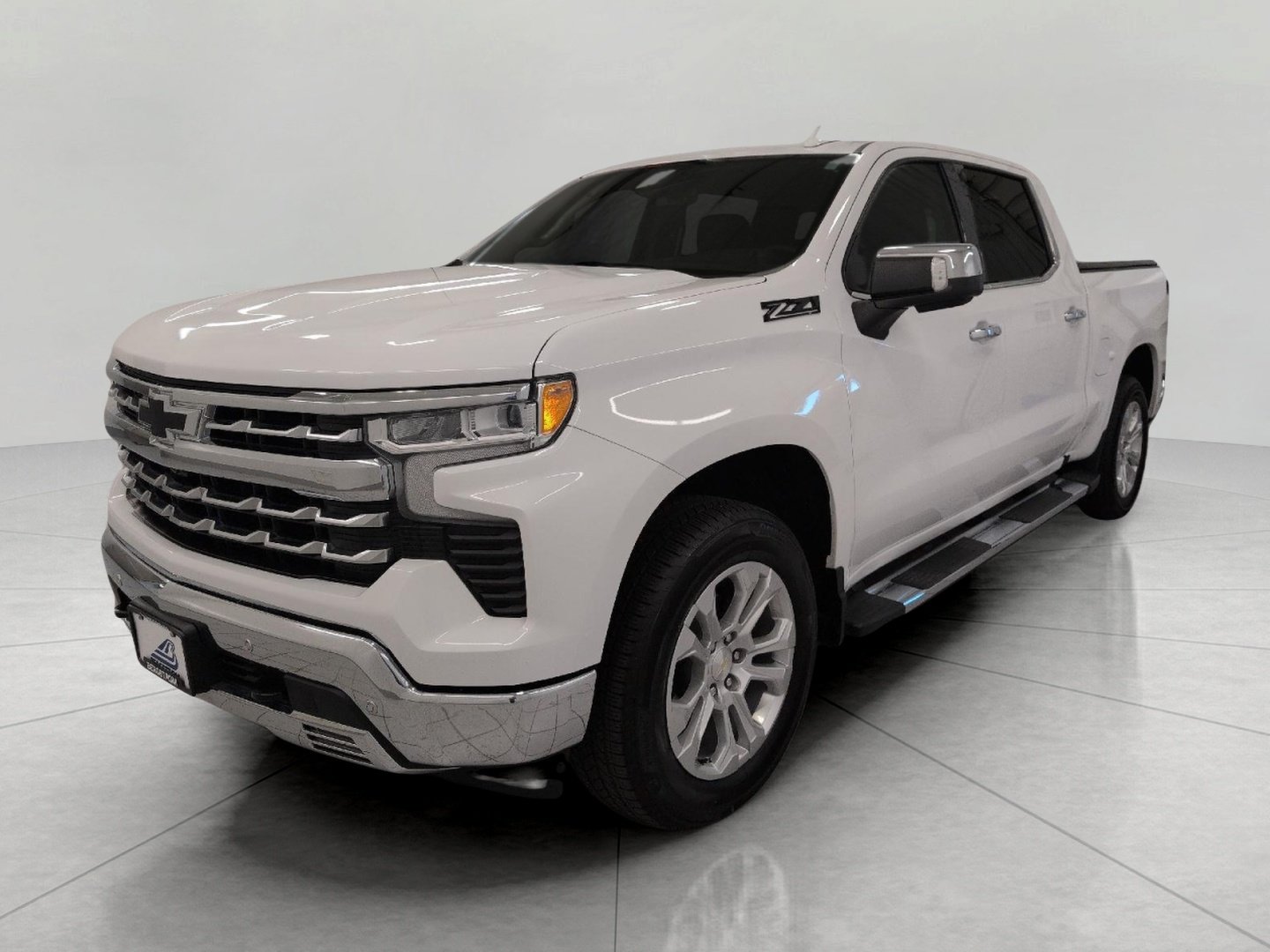 Used 2023 Chevrolet Silverado 1500 LTZ AWD/4WD image 12