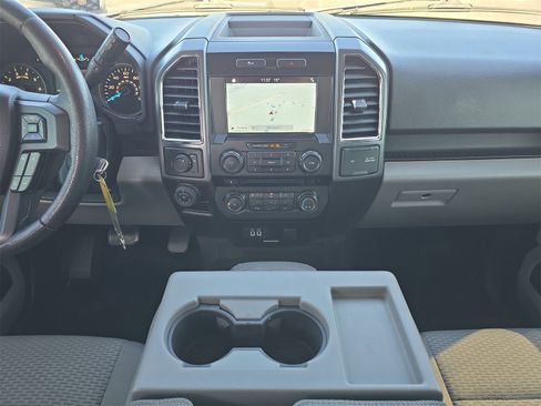 Used 2016 Ford F150 XLT w/ Equipment Group 302A Luxury image 11