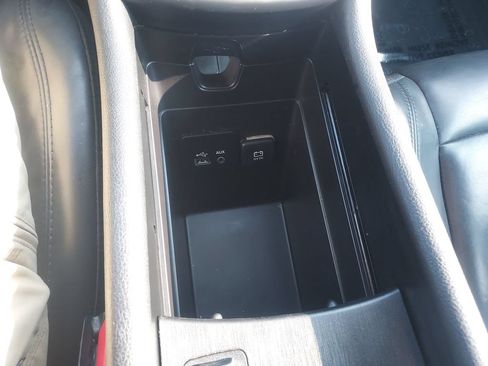Used 2016 Chrysler 200 Limited FWD image 20
