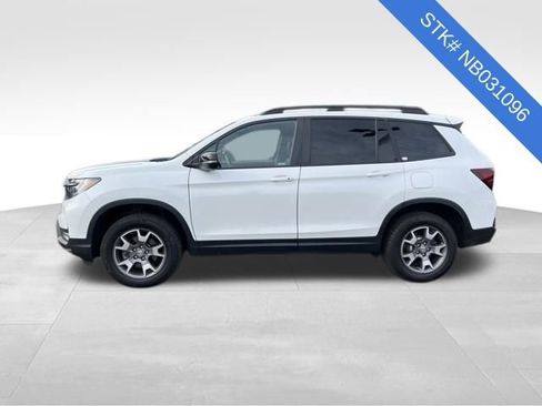Used 2022 Honda Passport TrailSport image 4