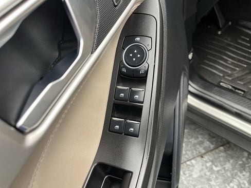 Certified 2020 Ford Explorer XLT w/ Equipment Group 202A image 9