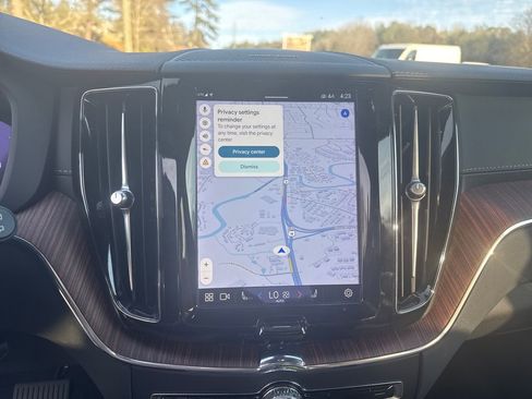 Certified 2023 Volvo XC60 B5 Ultimate w/ Protection Package Premier image 23