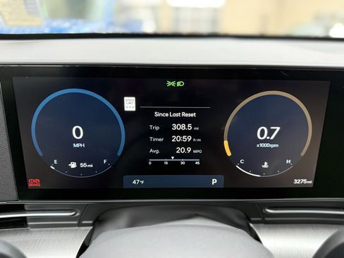 Certified 2025 Hyundai Kona Limited image 23