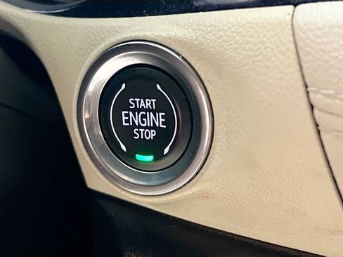 Used 2020 Buick Encore GX Essence w/ Advanced Technology Package image 24