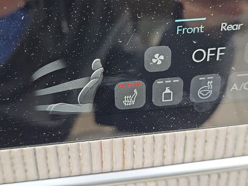 Used 2025 Genesis GV80 2.5T Select image 16