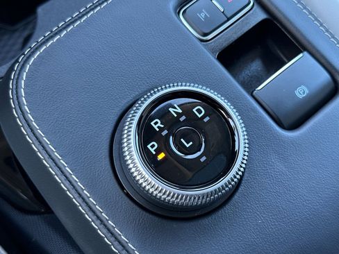 Used 2024 Ford Mustang Mach-E Premium image 26