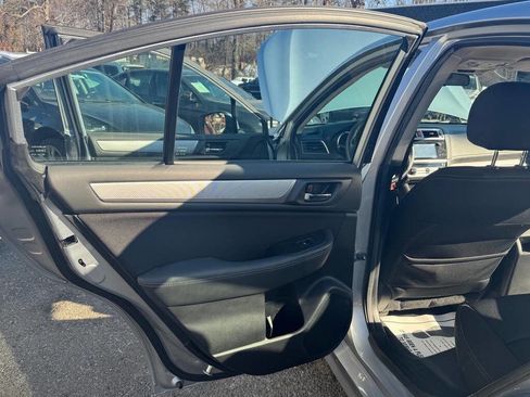 Used 2016 Subaru Legacy 2.5i Premium image 31