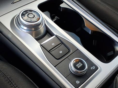 Certified 2023 Ford Explorer XLT image 24