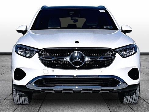 Certified 2025 Mercedes-Benz GLC 300 4MATIC image 2