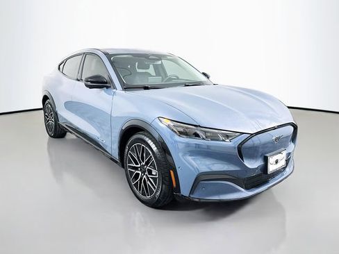 Used 2024 Ford Mustang Mach-E Premium image 3