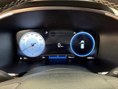 Used 2023 Hyundai Santa Fe Calligraphy image 20