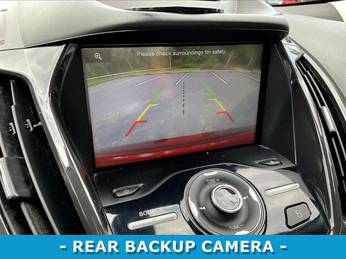 Used 2015 Ford Escape Titanium FWD image 14