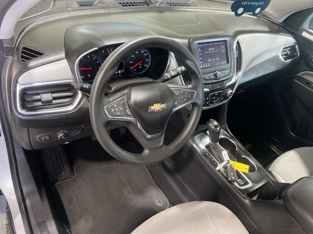 Certified 2020 Chevrolet Equinox LS w/ LS Convenience Package FWD image 10