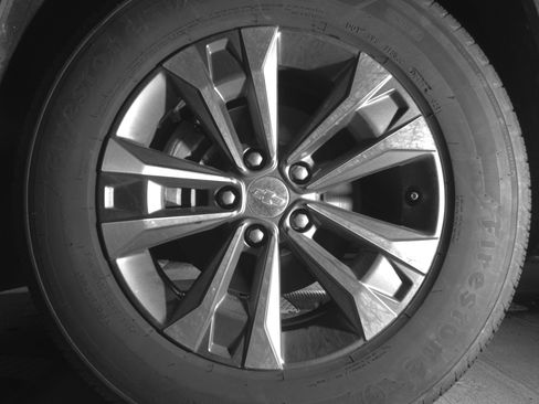 Used 2025 Chevrolet Equinox LT image 12