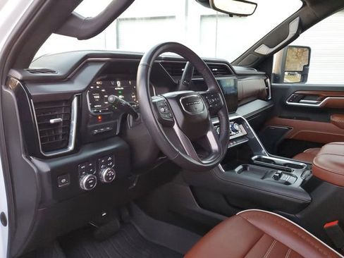 Used 2024 GMC Sierra 3500 Denali Ultimate image 20