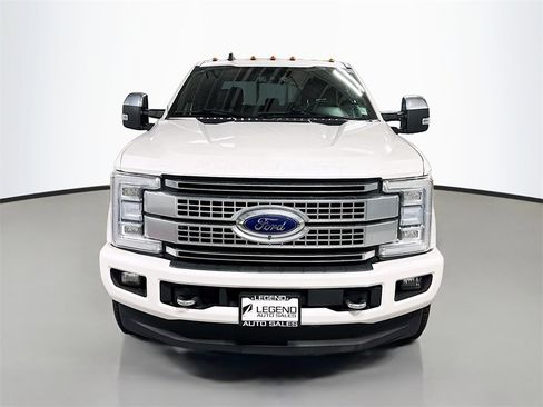 Used 2019 Ford F350 Platinum w/ Platinum Ultimate Package image 2
