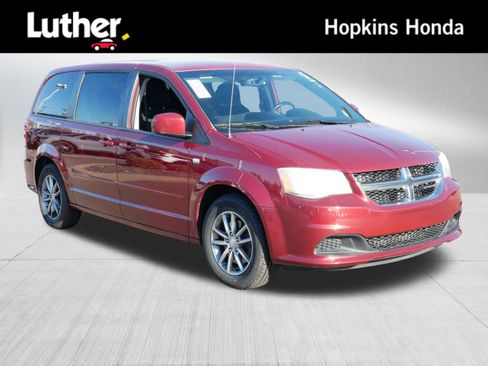 Used 2014 Dodge Grand Caravan SE image 1