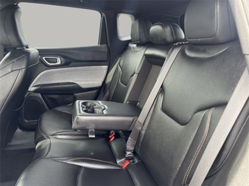 Used 2024 Jeep Compass Latitude image 20