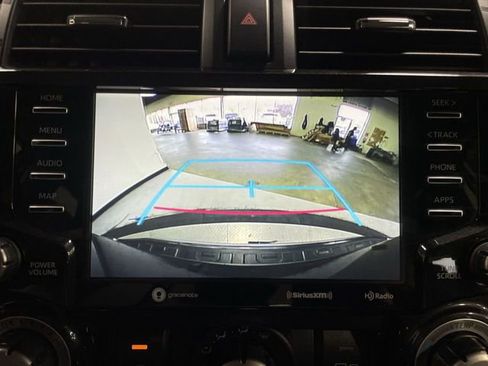 Used 2022 Toyota 4Runner TRD Off-Road Premium AWD/4WD image 17