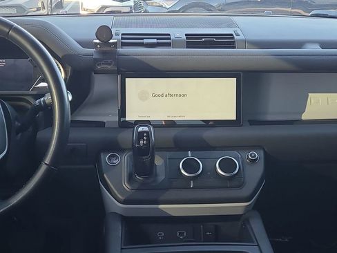 Used 2022 Land Rover Defender 110 image 23